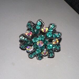 ✨Elegant Teal Crystal Flower Ring